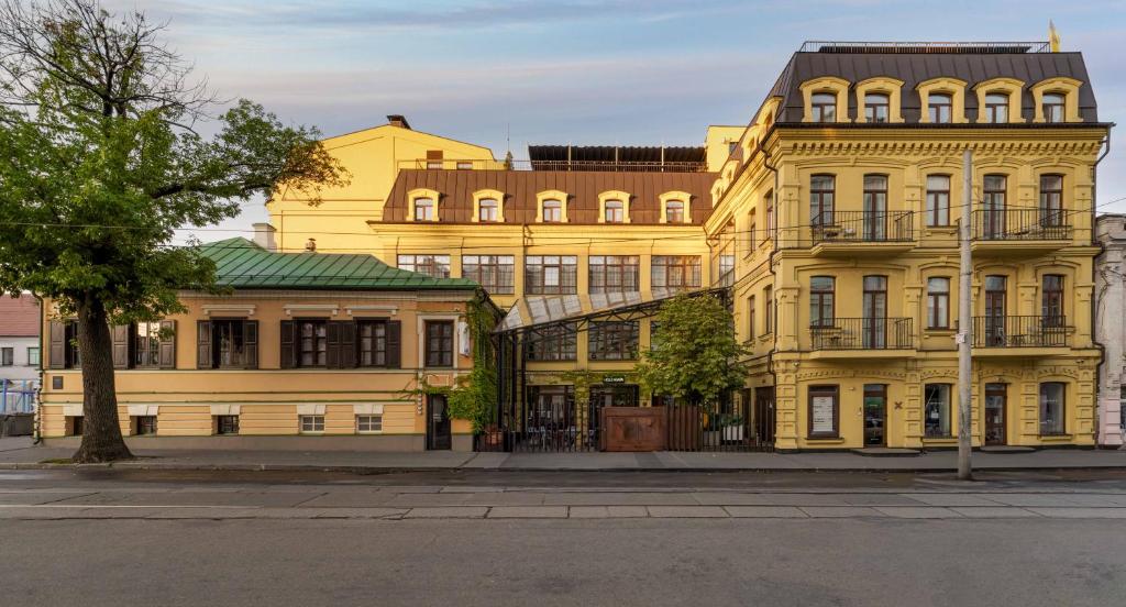 Готель «BURSA»