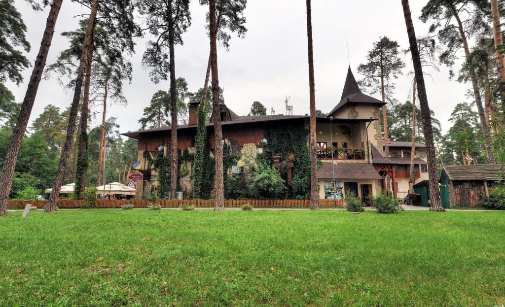 Готель «Мисливський двiр»