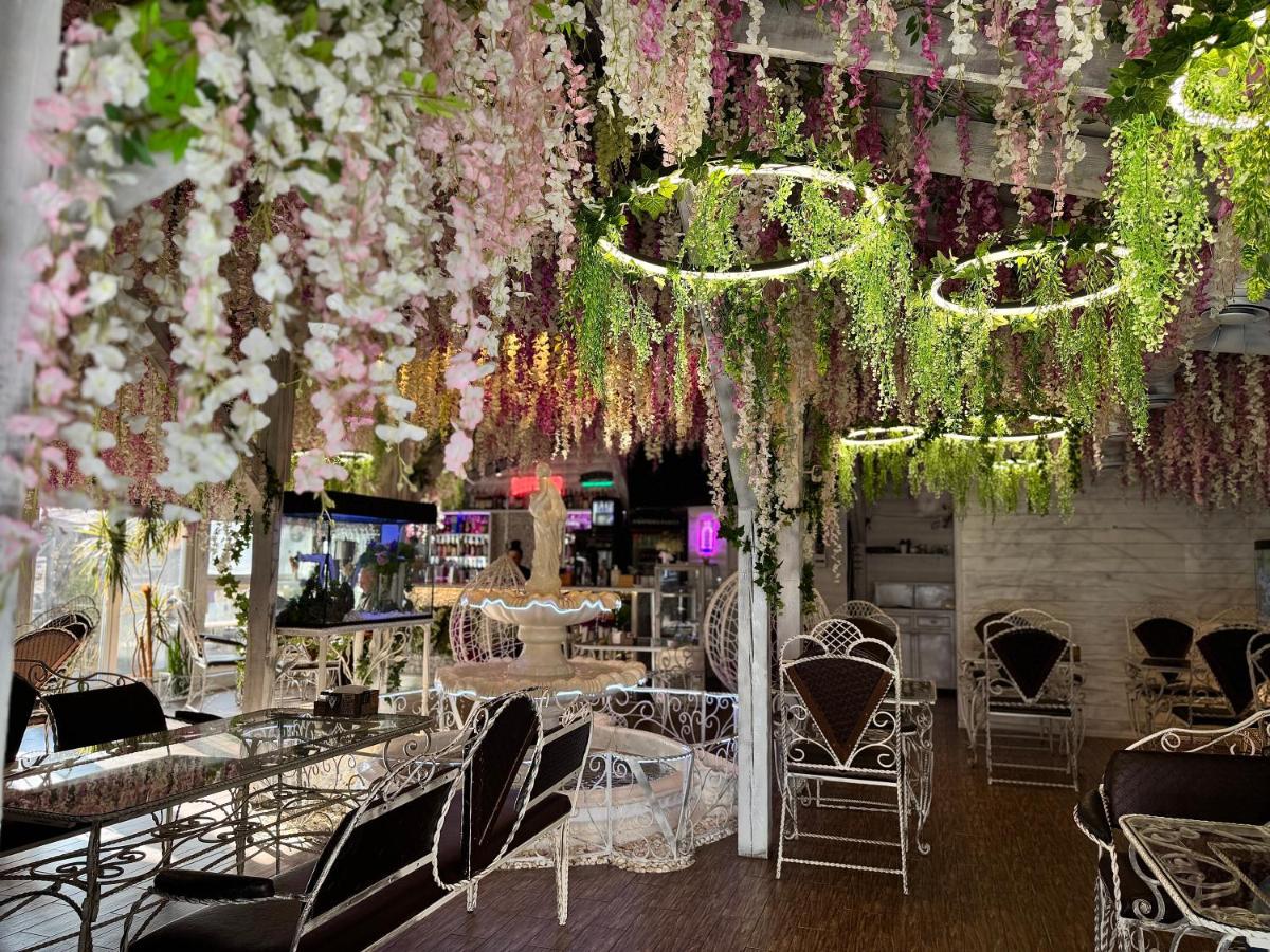 Готель «Viktoriya Family»