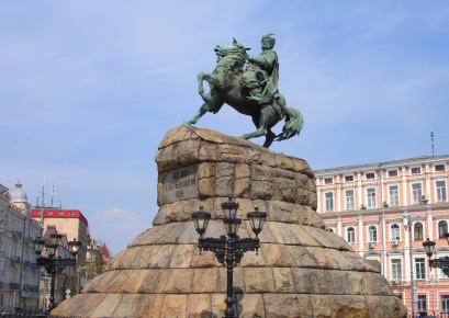 Софійська площа з пам’ятником Богдану Хмельницькому