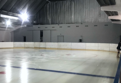 Льодовий спорткомплекс «Крижинка»