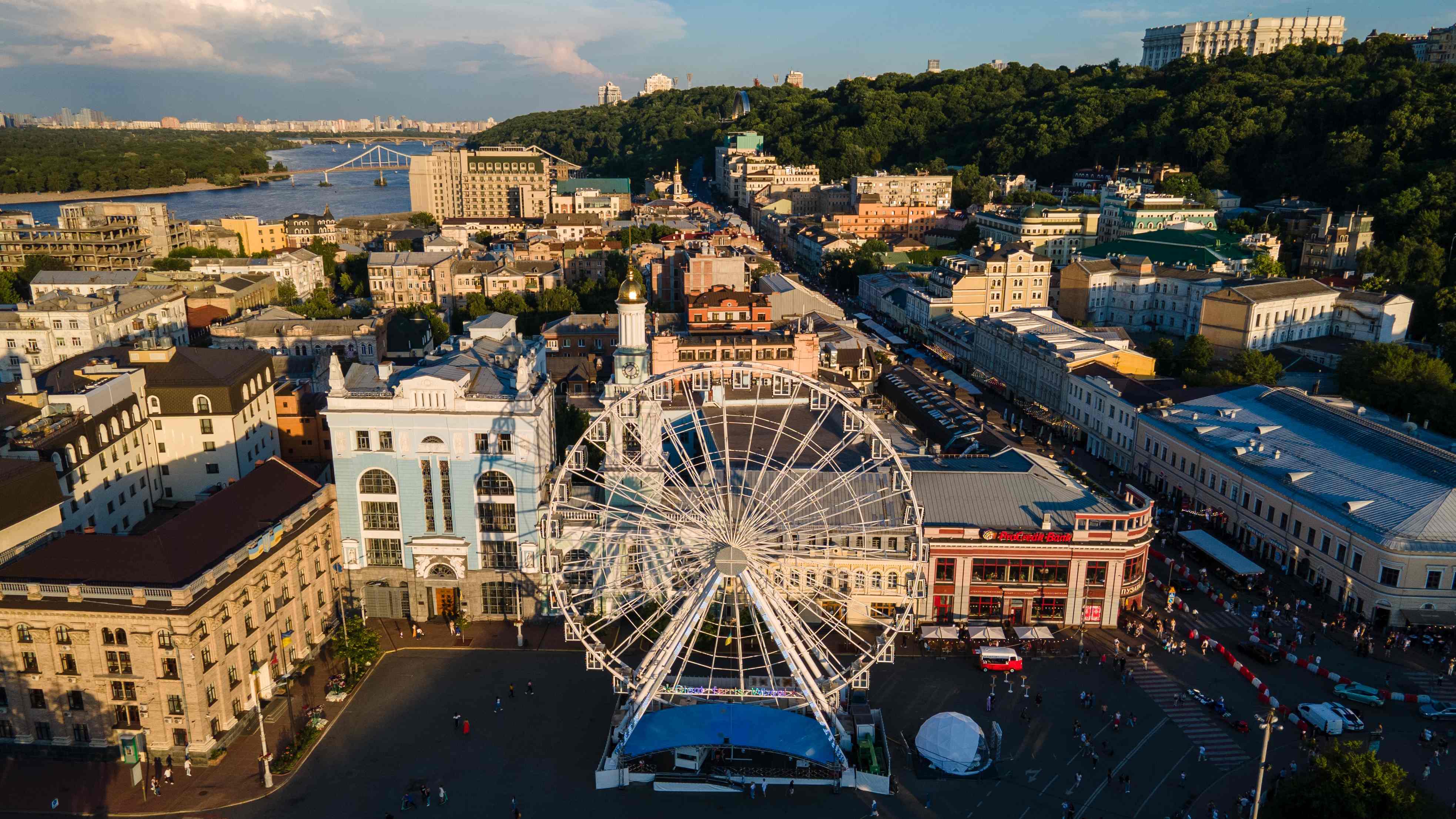 Контрактова площа