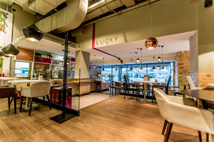 Lucky Restaurant Vinotheque