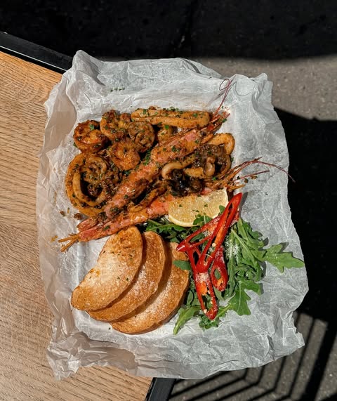 Naperlage Oyster & Co