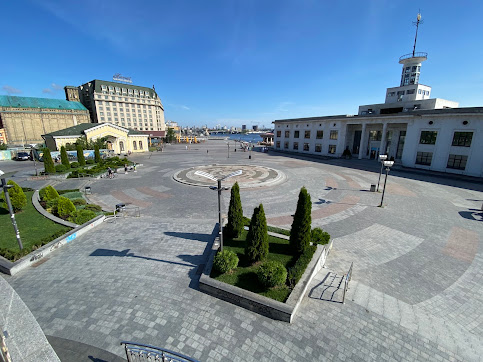 Поштова площа