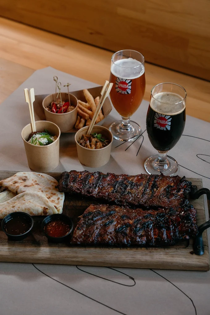 «Реберня» на Арсенальній