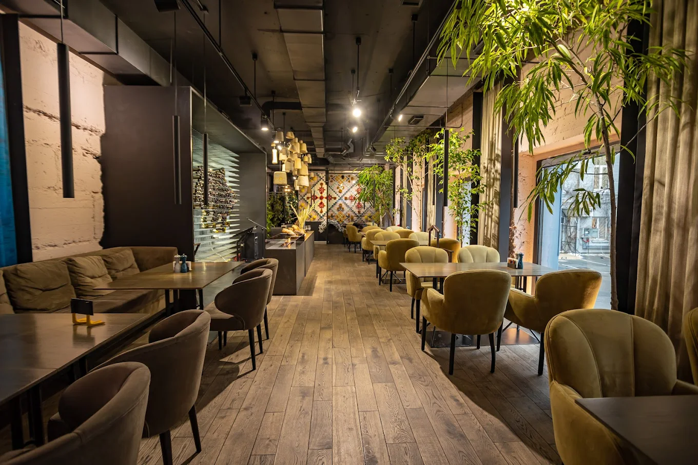 «Товста Качка» на Прорізній