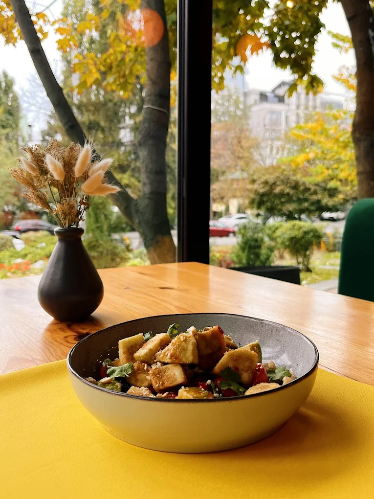 «Veranda» на Січових Стрільців