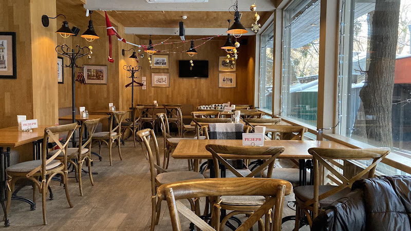 «Very Well Café» на Житомирській