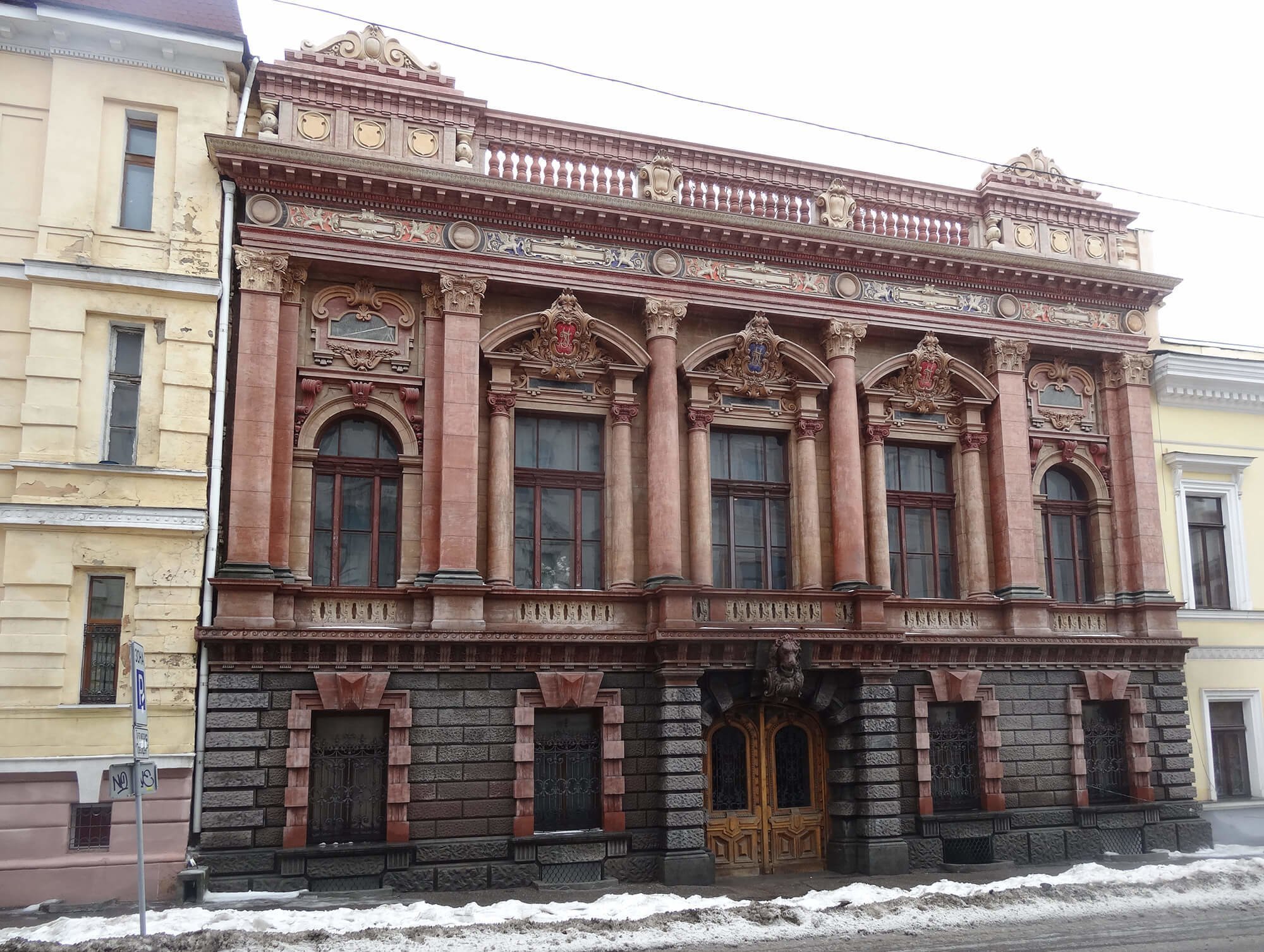 Палац Толстих