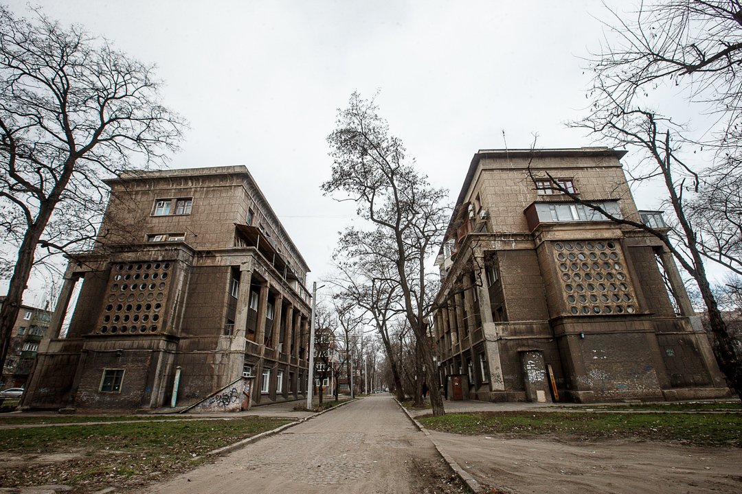 Будинки-пропілеї