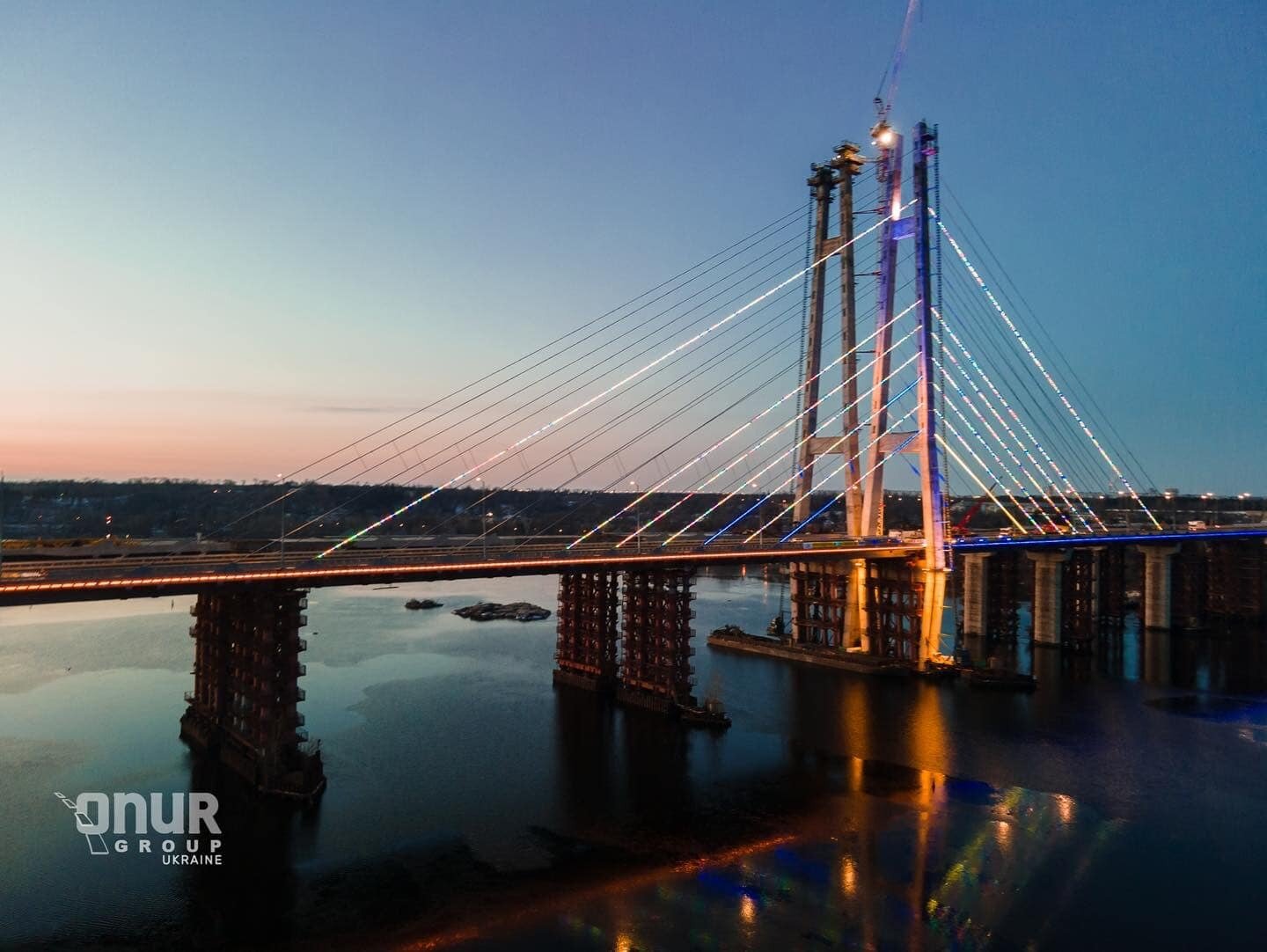 Вантовий міст