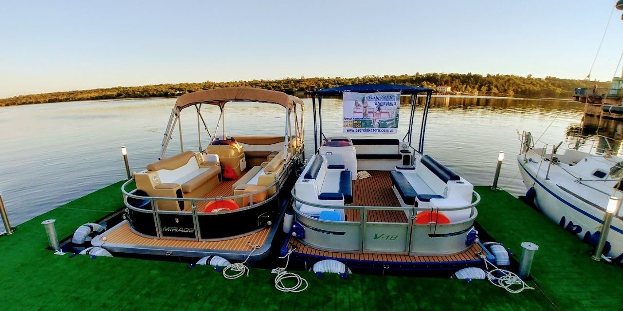 Прогулянка на катері (тимчасово недоступно)