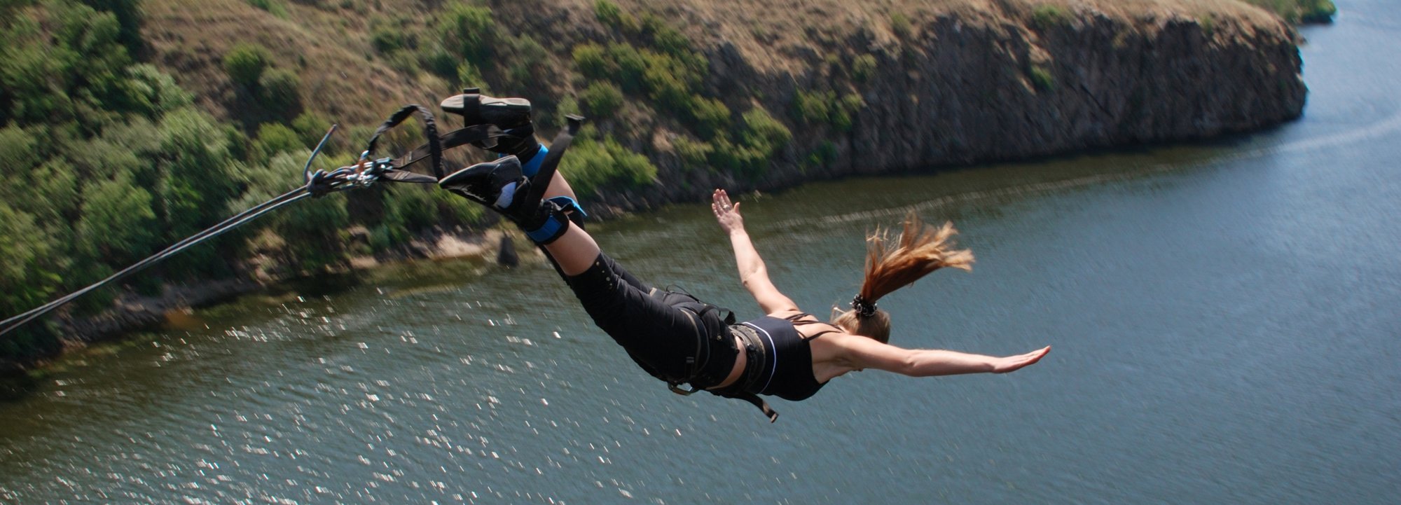 Мотузкострибінг: 3 секунди вільного польоту (тимчасово недоступно)