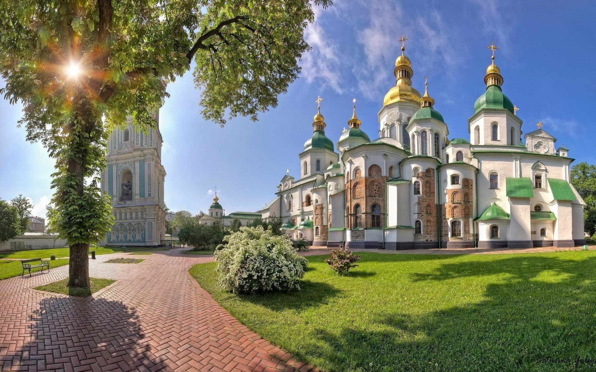 Kyiv: The Harmony of Primevalness