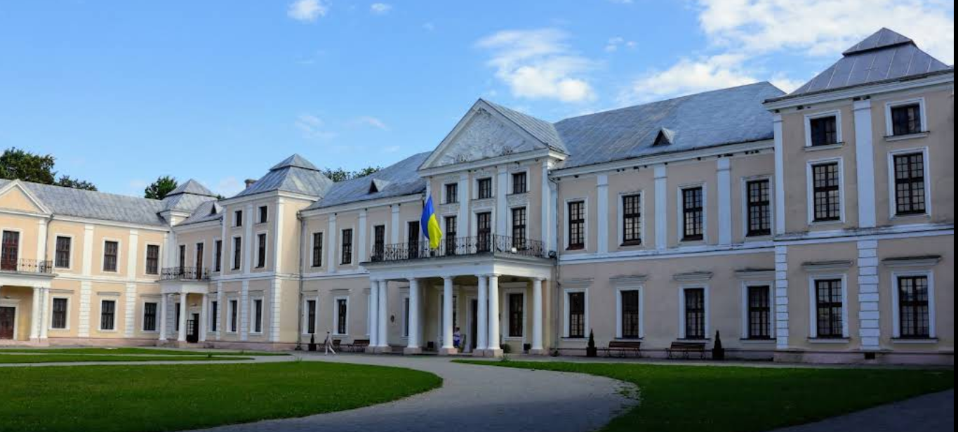 Вишневецький палац